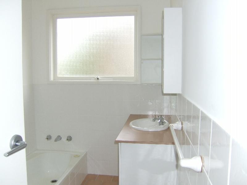 12  Hazel Road, Moruya Heads NSW 2537