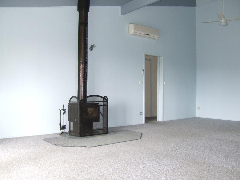 12  Hazel Road, Moruya Heads NSW 2537