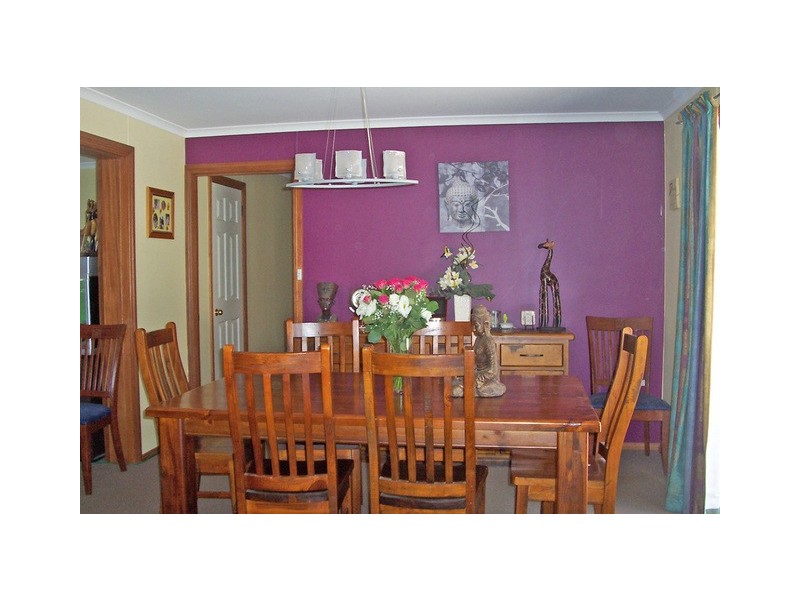 12 Bootman Place, Moruya NSW 2537