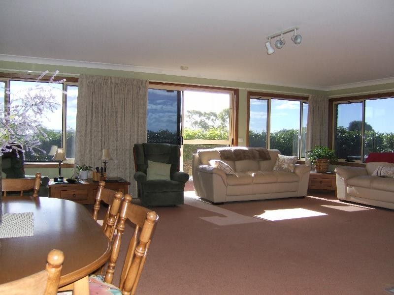 43 Dell Parade, Moruya Heads NSW 2537