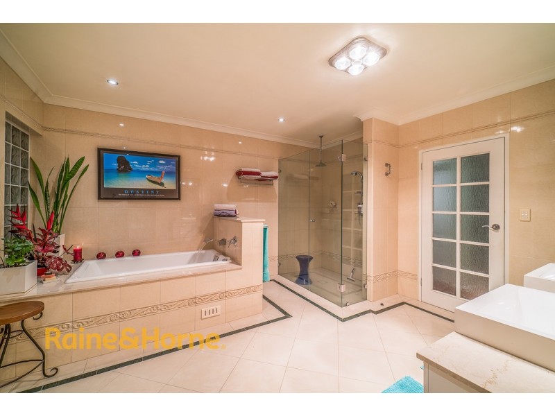 1 CARRINGTON ROAD, Londonderry NSW 2753