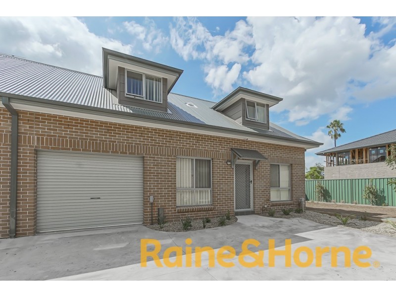 8/90-92 Irwin Street, Werrington NSW 2747