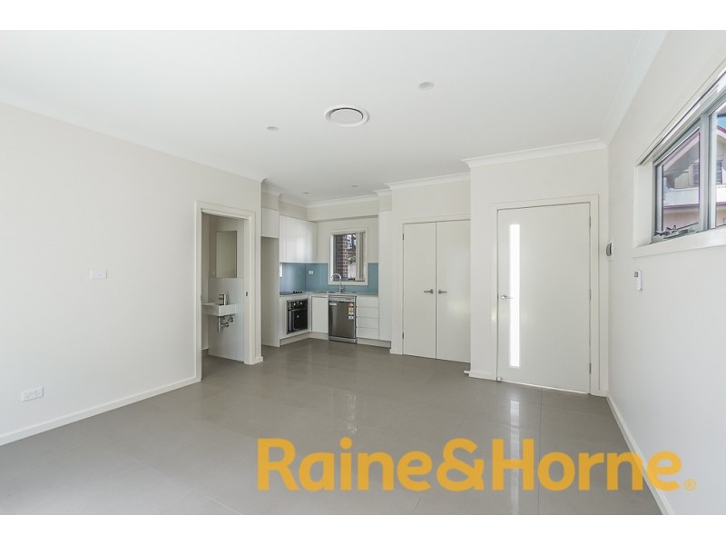 2/72 Cam Street, Cambridge Park NSW 2747