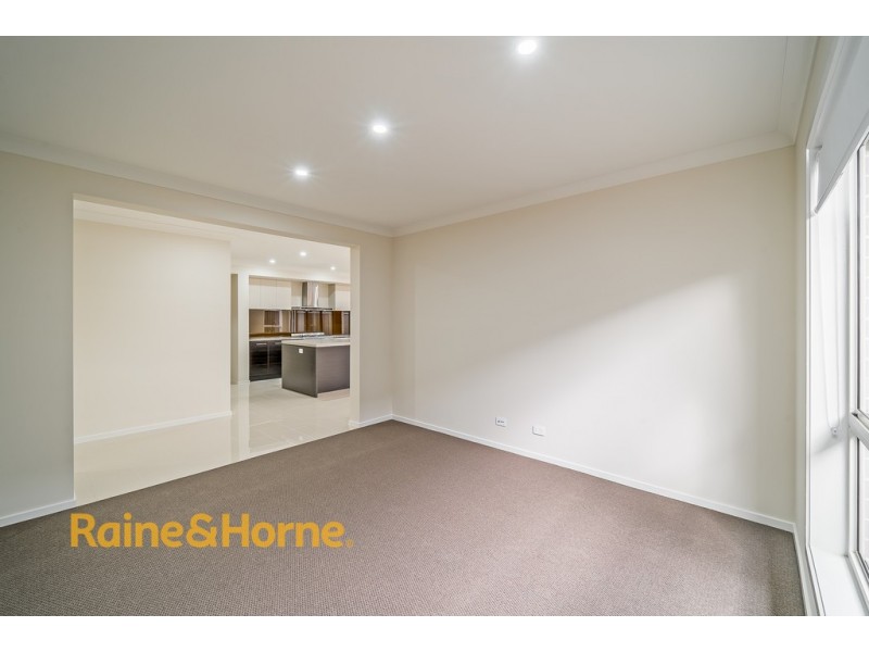 13 Lloyd Street, Werrington NSW 2747