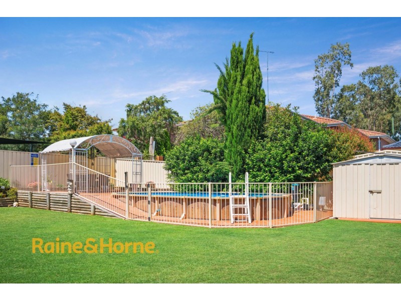 27 Devaney Ave, Glenmore Park NSW 2745