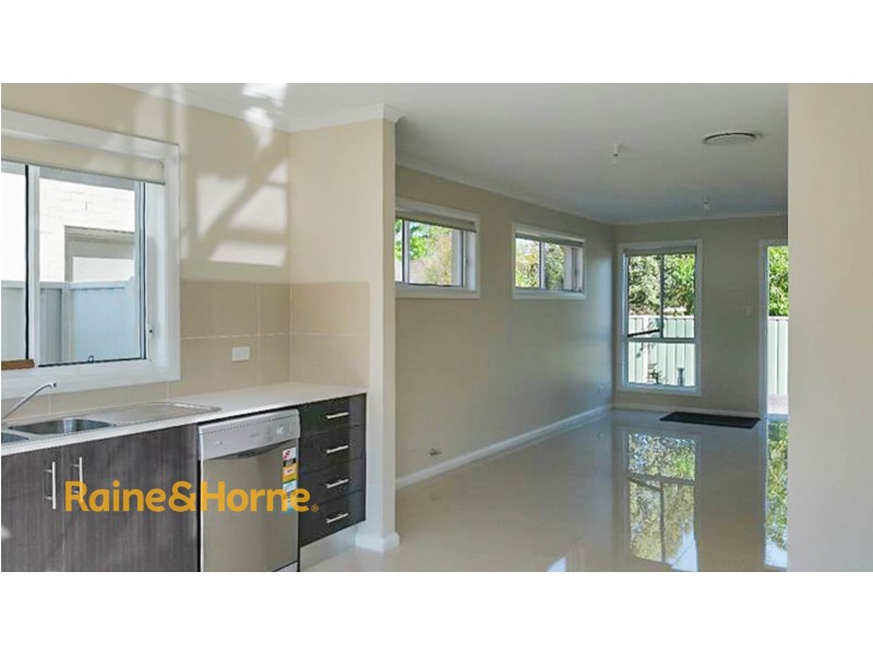 4/87 Jamison Road, Kingswood NSW 2747