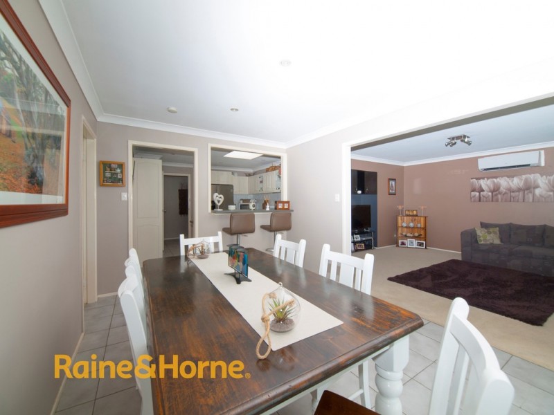 10 Damien Avenue, South Penrith NSW 2750