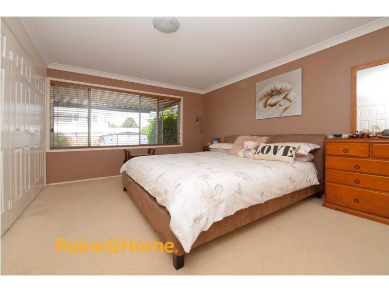 10 Damien Avenue, South Penrith NSW 2750