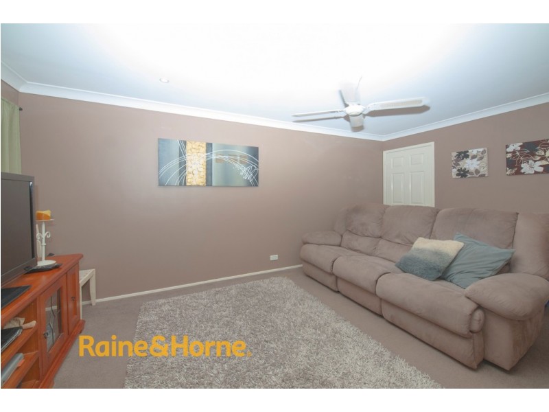 10 Damien Avenue, South Penrith NSW 2750