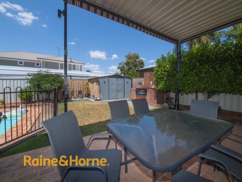 10 Damien Avenue, South Penrith NSW 2750