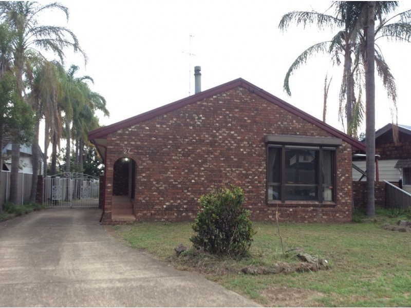 27 Canberra Street, Oxley Park NSW 2760