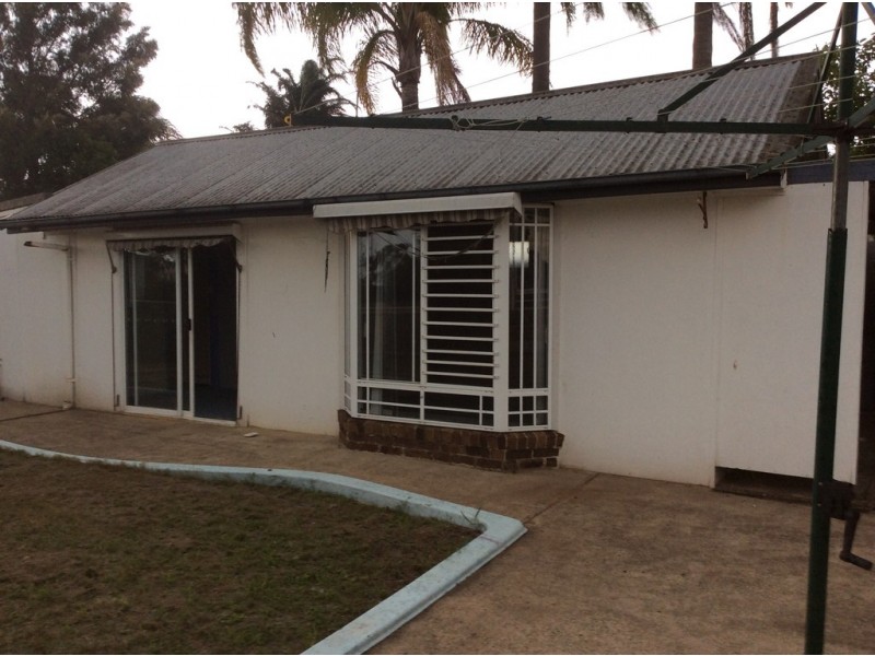 29B Canberra Street, Oxley Park NSW 2760