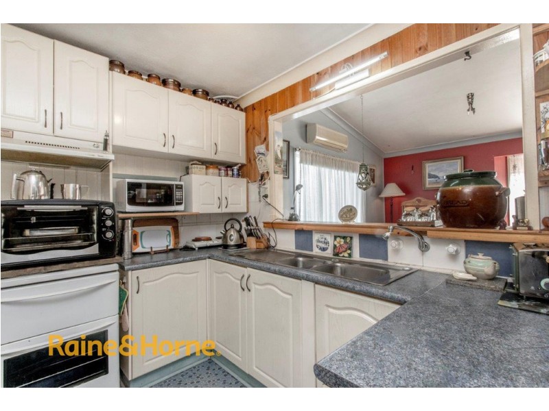 23 HENRY LAWSON AVENUE, Werrington County NSW 2747