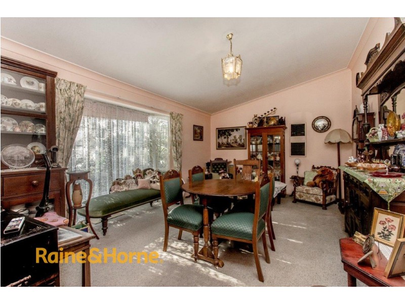 23 HENRY LAWSON AVENUE, Werrington County NSW 2747