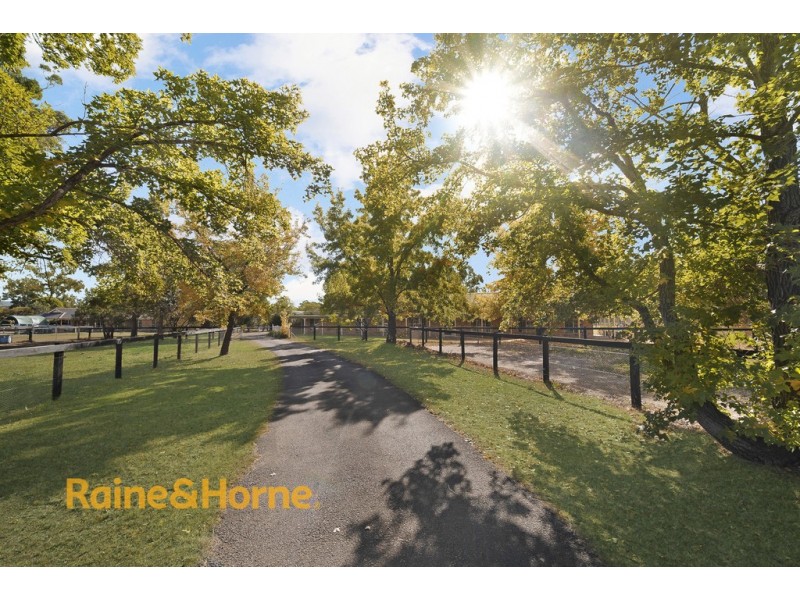 223-227 Hinxman Road, Castlereagh NSW 2749