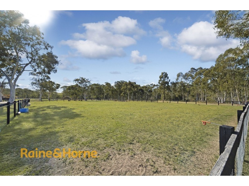 223-227 Hinxman Road, Castlereagh NSW 2749