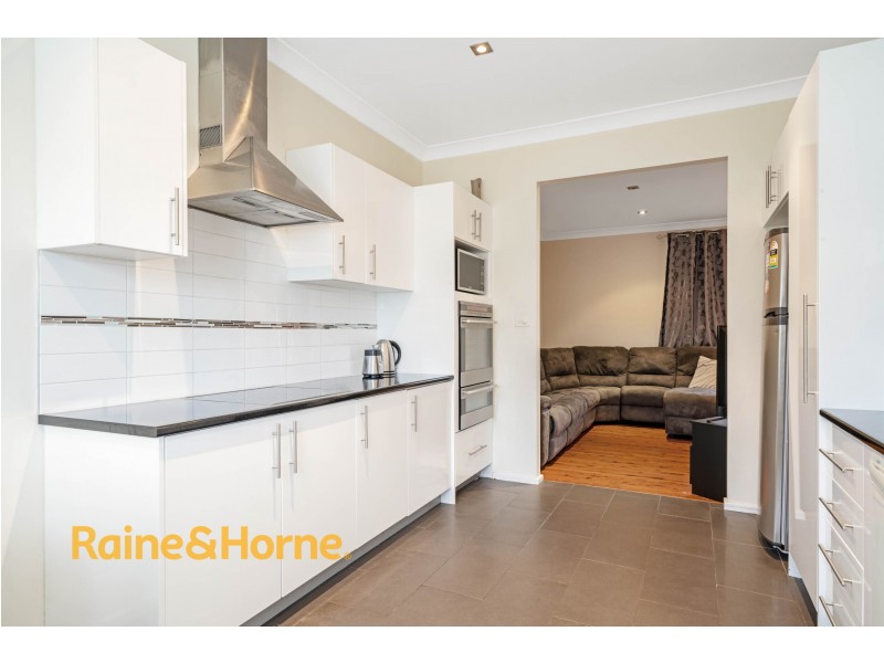 20 Elliott Street, Kingswood NSW 2747