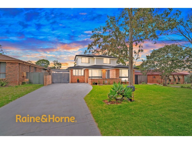 18 Oberon Crescent, South Penrith NSW 2750