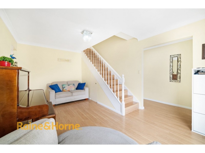 18 Oberon Crescent, South Penrith NSW 2750