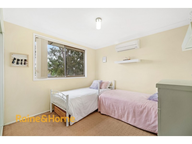 18 Oberon Crescent, South Penrith NSW 2750