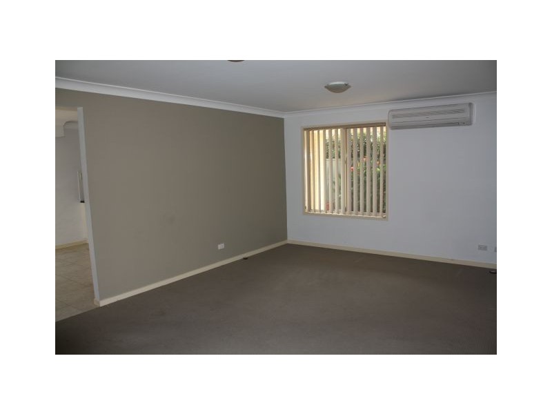 4/62 Cam Street, Cambridge Park NSW 2747