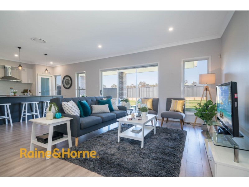 4 Walmsley Crescent, Silverdale NSW 2752