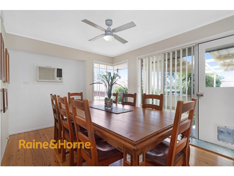 4 Robyn Avenue, South Penrith NSW 2750