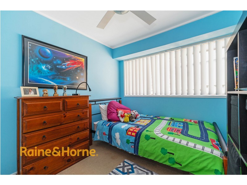 4 Robyn Avenue, South Penrith NSW 2750