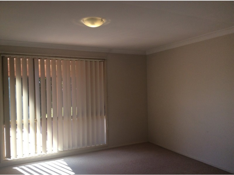 12 Thoar Place, Claremont Meadows NSW 2747