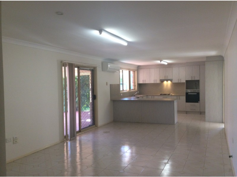 12 Thoar Place, Claremont Meadows NSW 2747