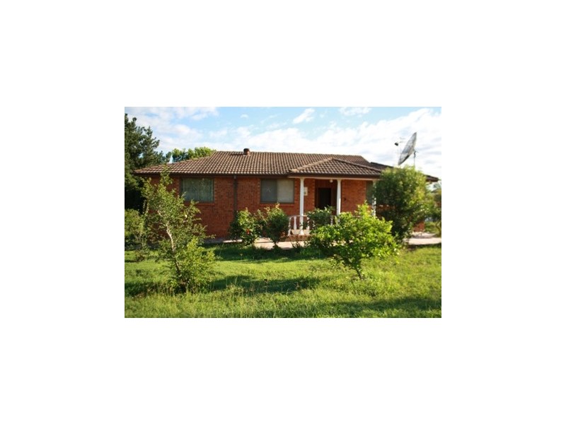 107 Castle Road, Orchard Hills NSW 2748