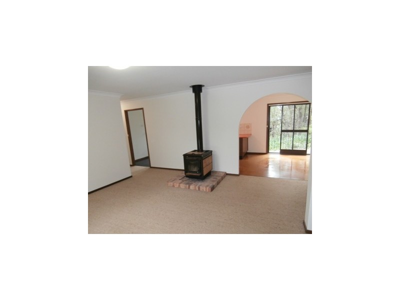 13 Genevieve Road, Bullaburra NSW 2784