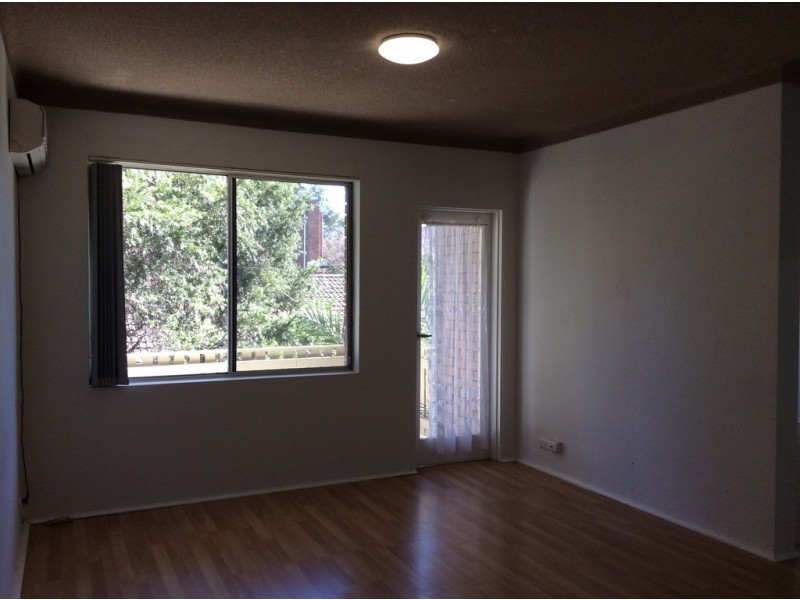 9/9-11 SANTLEY CRESCENT, Kingswood NSW 2747