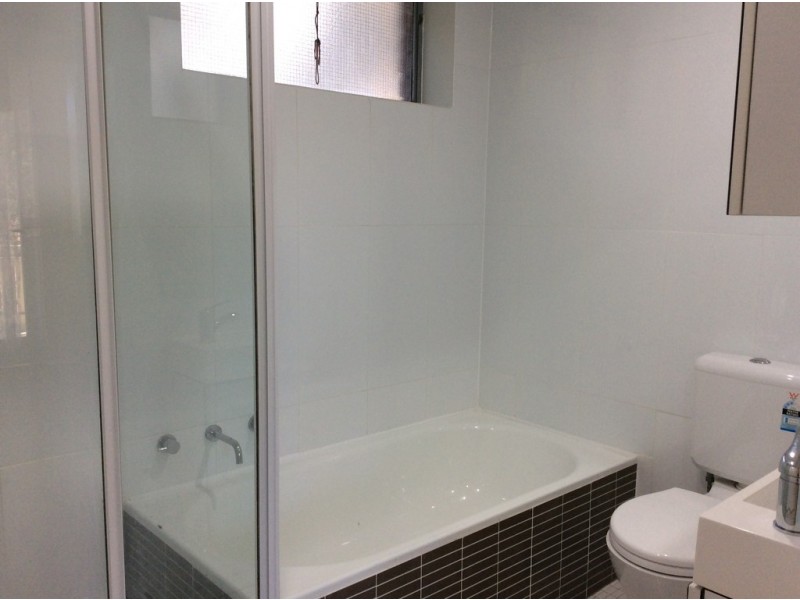 9/9-11 SANTLEY CRESCENT, Kingswood NSW 2747