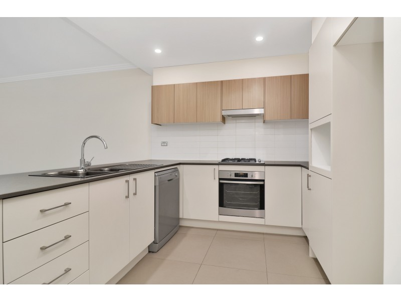 B506/46-58 Derby Street, Kingswood NSW 2747