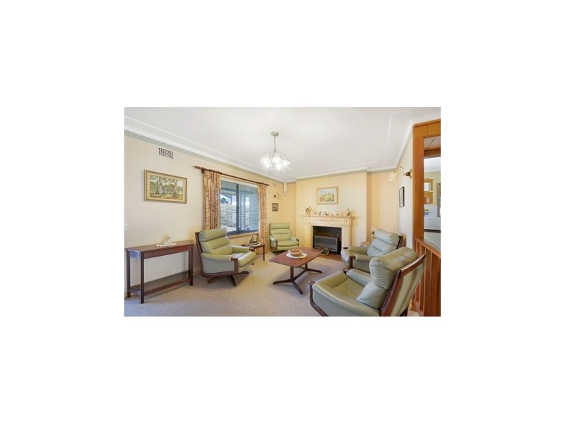 35 Ravine Avenue, Blaxland NSW 2774