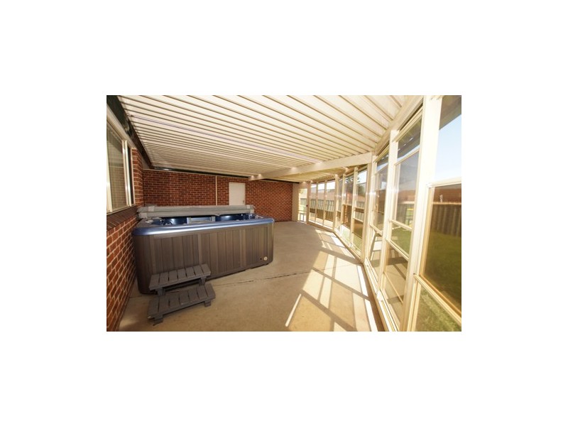 17 Cascade Road, Cranebrook NSW 2749