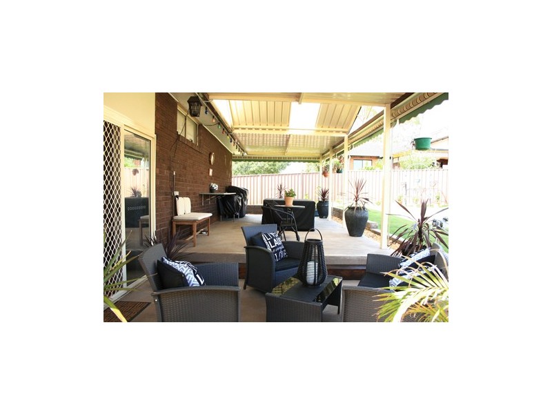 11 Enfield Street, Jamisontown NSW 2750