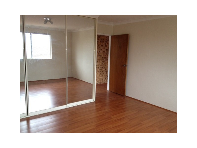 9/128 Lethbridge Street, Penrith NSW 2750