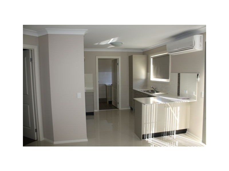 1/27 Eton Road, Cambridge Park NSW 2747