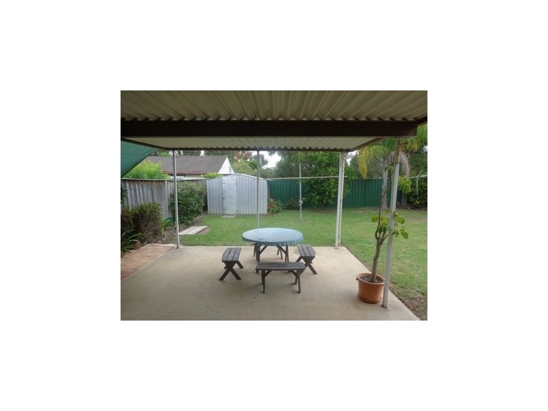 20 Little Street, Cambridge Park NSW 2747