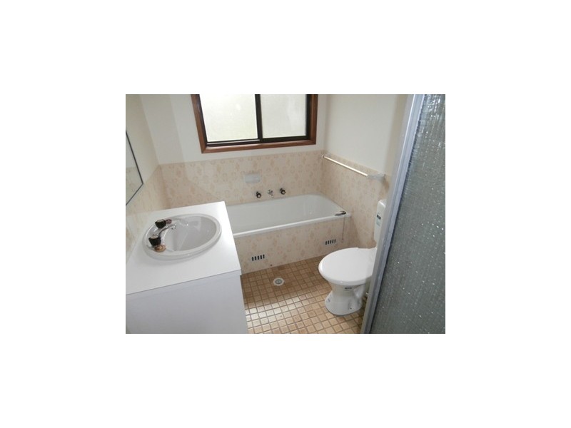 13 Genevieve Road, Bullaburra NSW 2784