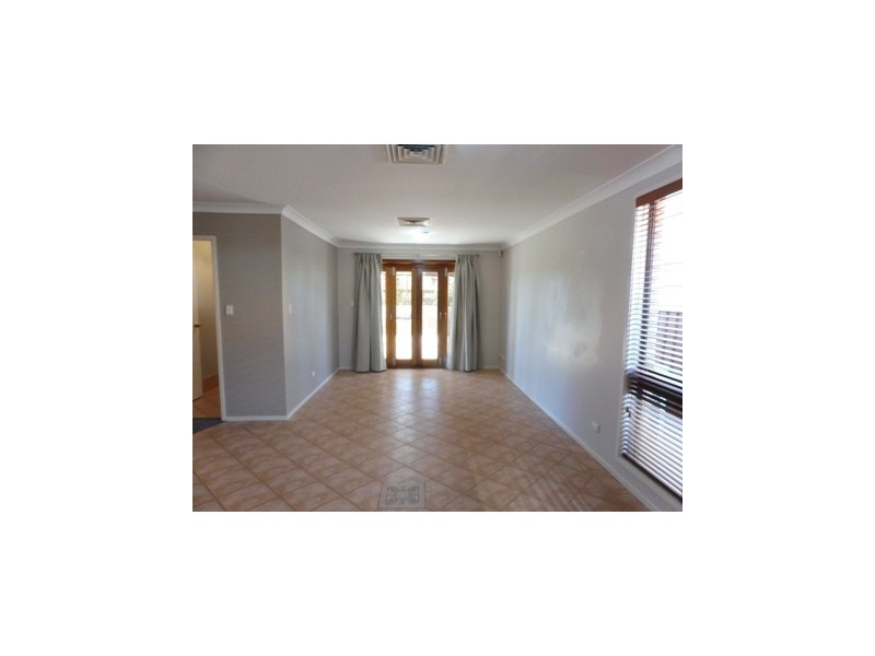 42 Laycock Street, Cranebrook NSW 2749