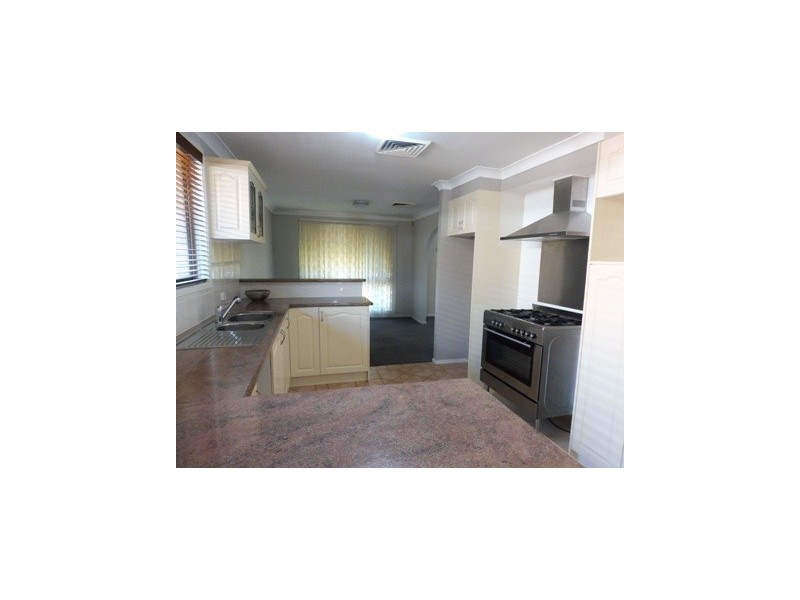 42 Laycock Street, Cranebrook NSW 2749