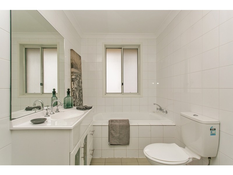 4 Wallan Avenue, Glenmore Park NSW 2745