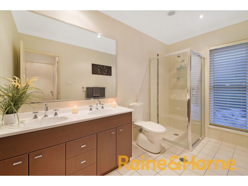 38 Kenneth Slessor Drive, Glenmore Park NSW 2745