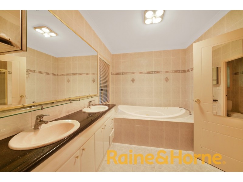 198 Linden Crescent, Cranebrook NSW 2749