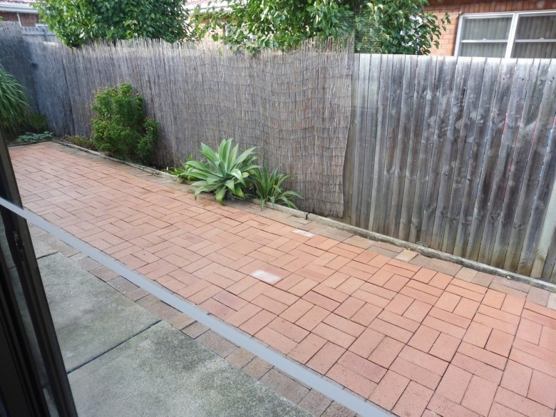 2/11- 13 Warwick Street, Penrith NSW 2750