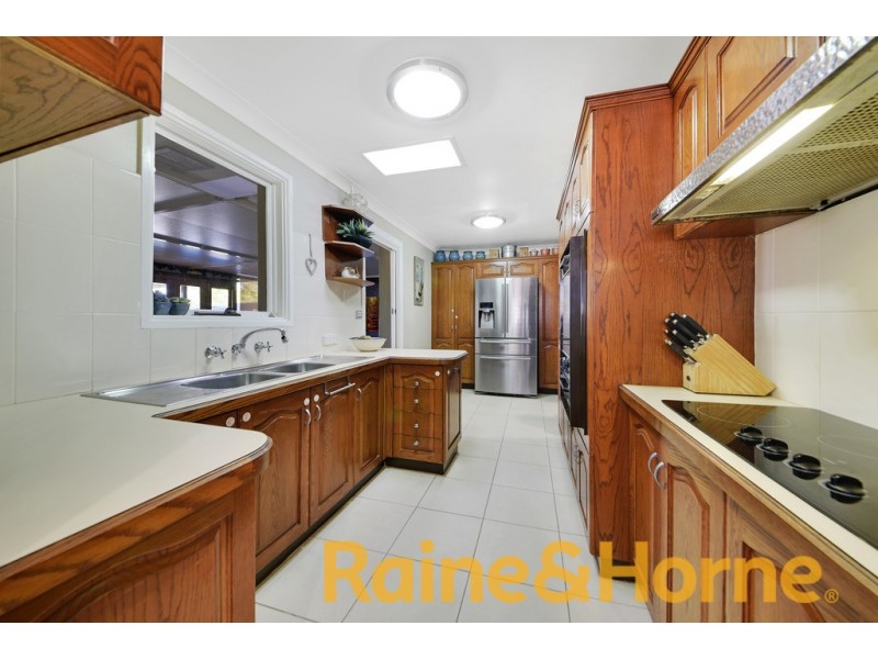 4 Raschke Street, Cambridge Park NSW 2747