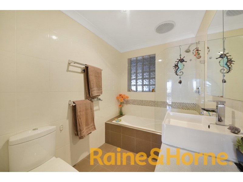 4 Raschke Street, Cambridge Park NSW 2747